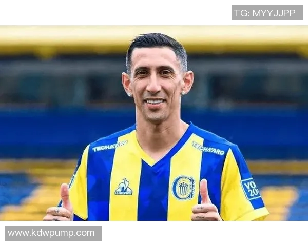 蓝色国旗下的足球明星是谁他在绿茵场上的辉煌成就与传奇故事